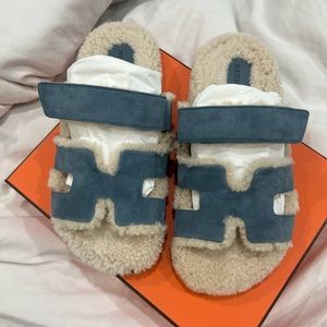 Hermes never worn shearling chypre in blue